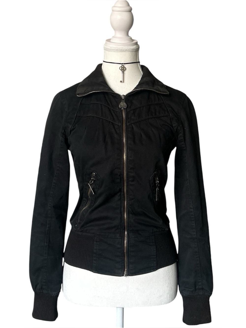 Y2K Grunge “Pull & Bear” Black Cargo Style Zip-up Bomber Jacket